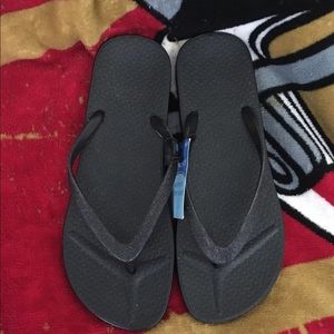 Women’s Size 7-8 Flip Flops